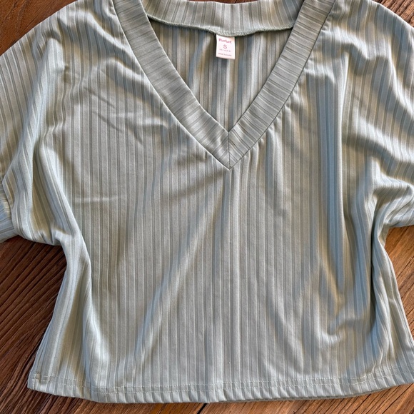 ROMWE Gray Ribbed Crop Top Relaxed Fit - Picture 3 of 7